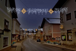 Frankenburg: neue LED-Weihnachtsbeleuchtung wird eingeschaltet