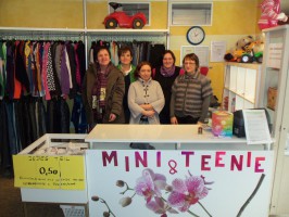 Von der „Mini & Teenie“-Verkaufsaktion profitierten Kunden und die Lebenshilfe Vöcklamarkt gleichermaßen. 