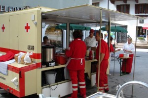 Von der Gulaschkanone zur modernen Feldküche - Rotes Kreuz sucht Mitarbeiter