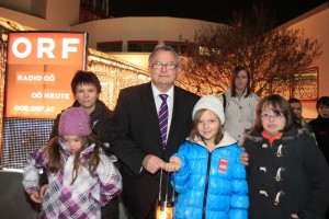 ORF-Friedenslicht 2012 in Österreich gelandet - salzi begleitete Friedenslichtreise