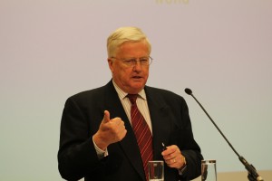 Martin Lees berichtet über die Weltsituation in Gmunden