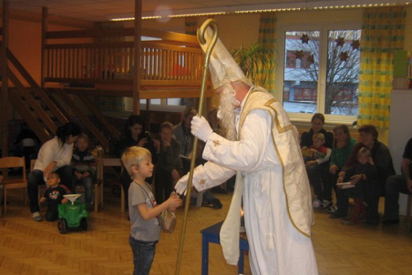 Nikolaus besucht die Villa Gmundnerbunt