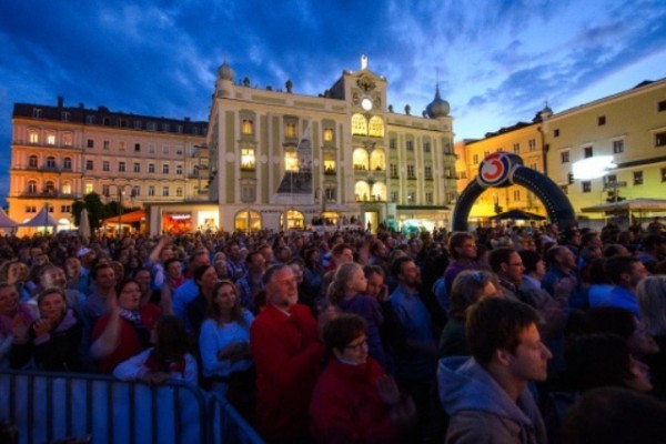 EAV, Nena und Reinhard Fendrich rocken 2013 Gmunden