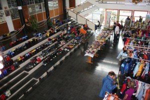 Traditioneller Skibasar des SC-Altmünster