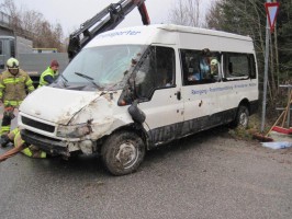 Ebensee: L17-Fahranfänger von Kleinbus gerammt