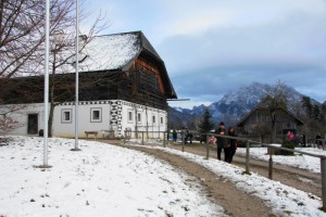 Handwerklicher Weihnachtsmarkt im Eggerhaus