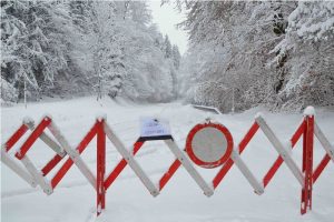 Winterchaos auf den Straßen im Salzkammergut