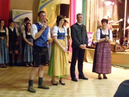 Bezirksbauernball in der Mehrzweckhalle in Gschwandt