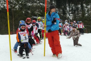 Spaß beim Dachstein-Bambini-Skifest in Obertraun!