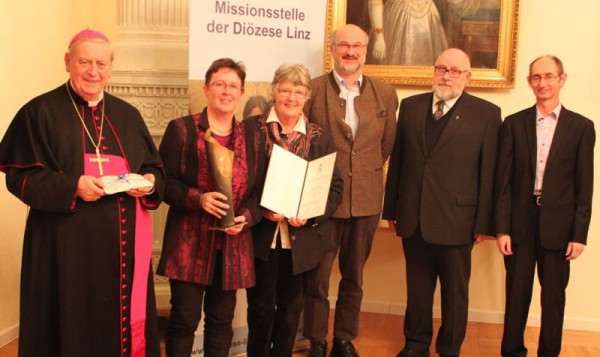 Aktionsgruppe "Eine Welt"-Ebensee erhält Missionspreis 2013