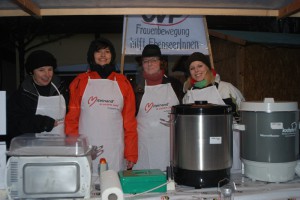 Sozialaktion der OÖVP Frauen Ebensee beim Glöcklerlauf 2013