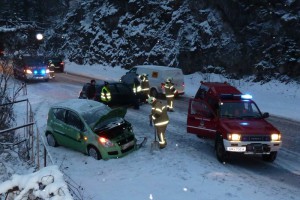 Bad Ischl: frontal in Gegenverkehr gerutscht