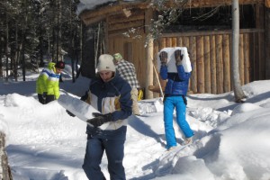 Wir bauen uns ein Iglu! - erlebnispädagogischer Wintertag mit dem Youz