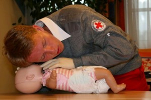 Erste-Hilfe-Säuglings- & Kindernotfallkurs beim Roten Kreuz Gmunden | Foto: Zwickl