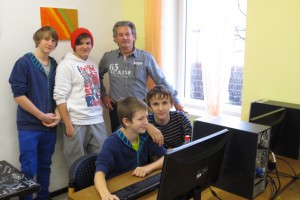 Großartige Computer-Spende für das Jugendzentrum JUZ nang-pu