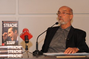 Buchpräsentation "Strache im braunen Sumpf" in der AK Vöcklabruck