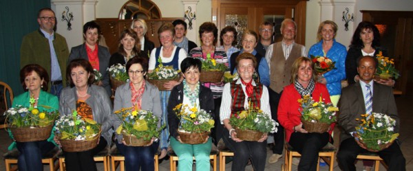 Anerkennung und Ehrung für Blumenschmuck in Gampern