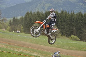 OÖ Motocross Cup überzeugte auch in Scharnstein