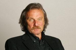 Christoph Ransmayr liest aus "Atlas eines ängstlichen Mannes" im Kino Ebensee