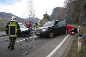 Mondsee: Frontalzusammenstoß auf der B154