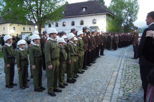 Traditionelle Florianifeier in Viechtwang