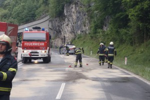 Bad Ischl: Unfall in der Kalkwerkkurve - LKW touchierte LKW