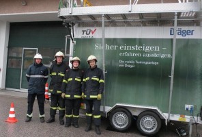 Atemschutztraining mit der Firma Dräger bei der FF-Roitham