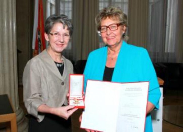 NR Präsidentin des Nationalrates Mag. Barbara Prammer und NRin Rosemarie Schönpass