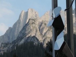 Paul-Preuss Denkmal bei der Talstation der Gosaukammbahn feierlich eröffnet