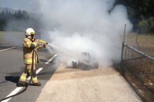 Gokart ging auf der B158 in Flammen auf