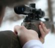 Kind mit Luftdruckgewehr bedroht - Pensionist fühlte sich von Lärm belästigt