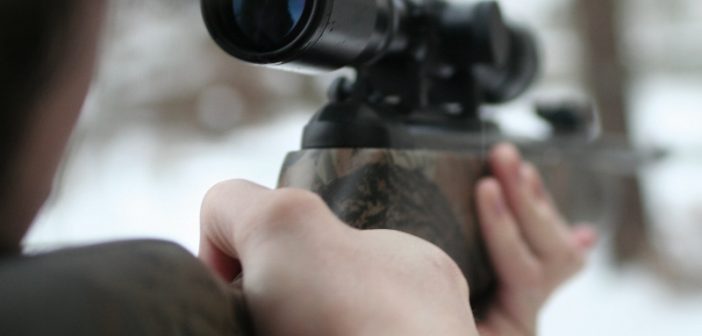 Kind mit Luftdruckgewehr bedroht - Pensionist fühlte sich von Lärm belästigt