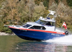 Polizeiboot im Einsatz