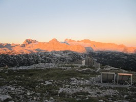 Sonnenaufgangsfahrt mit der Krippenstein-Seilbahn