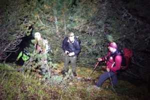 Gosau: zwei Wanderer vom Hirlatz gerettet - mit Routenbeschreibung aus Internet verirrt