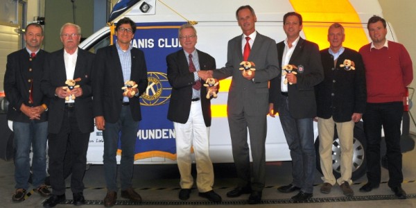 Kiwanis-Club-Gmunden spendet erneut seelische Trostpflaster für junge Patienten des Roten Kreuzes im Bezirk Gmunden