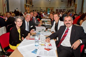 NR-Präsidentin Prammer, NR-Kandidat Reisenbichler, LAbg. Sabine Promberger, VBgm. Dickinger