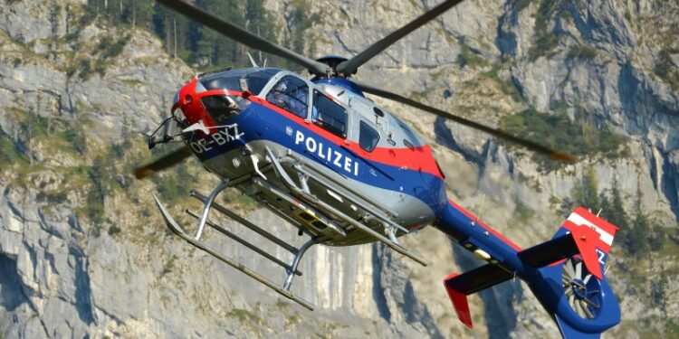 Polizeihubschrauber im Einsatz | Foto: Wolfgang Spitzbart