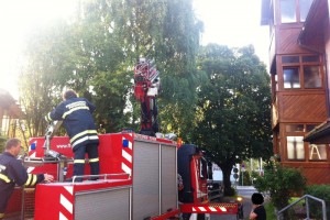 Attnang-Puchheim: Wohnungsöffnung da Klopf- und Klingelgeräusche nicht gehört