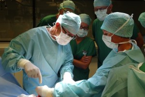 Renommierte dänische Thoraxchirurgen zu Gast im Landes-Krankenhaus Gmunden