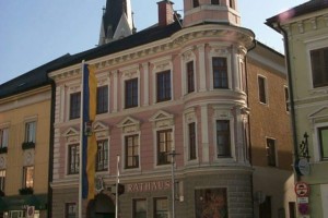 Auftragsvergabe an Totalübernehmer für Schulneubau
