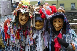 Im Fasching regieren die Fetzen am Traunsee