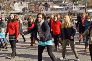 One Billion Rising - Tanzen gegen Gewalt an Frauen ein voller Erfolg in Gmunden