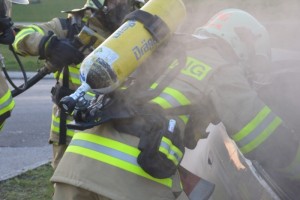 Feuerwehr Lenzing bekommt neue Einsatzbekleidung aus FR-Faser