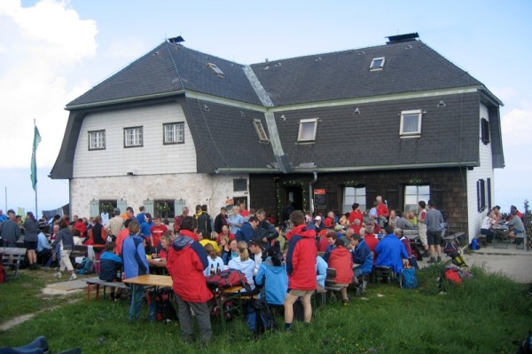 Hochleckenhaus im Höllengebirge öffnet seine Pforten