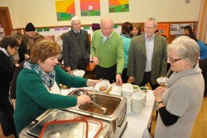Suppenessen im Pfarrhof für guten Zweck
