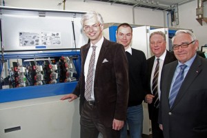 Wirtschafts-Landesrat Michael Strugl im Laserzentrum Gmunden