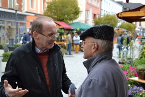 Othmar Karas in Vöcklabruck - Osteraktion zur Europawahl