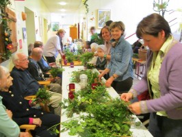 Palmbuschenbinden ÖVP Frauen