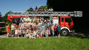 Räumungsübung im Kindergarten Alt Attnang und Spendenübergabe